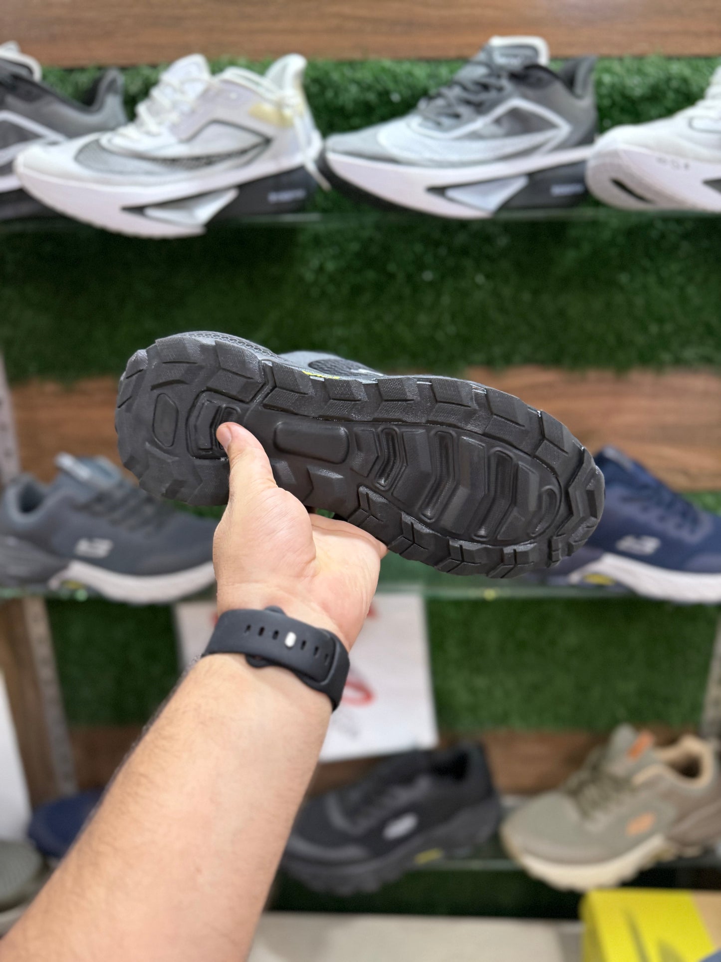 Skechers (3D Max Protect) Memory foam Inner sole