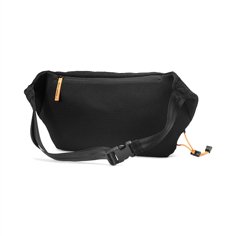 PUMA x Helly Hansen Oversize Black