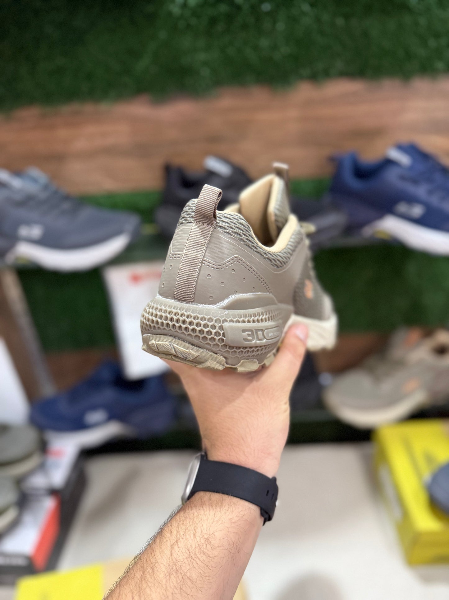 Skechers (3D Max Protect) Memory foam Inner sole