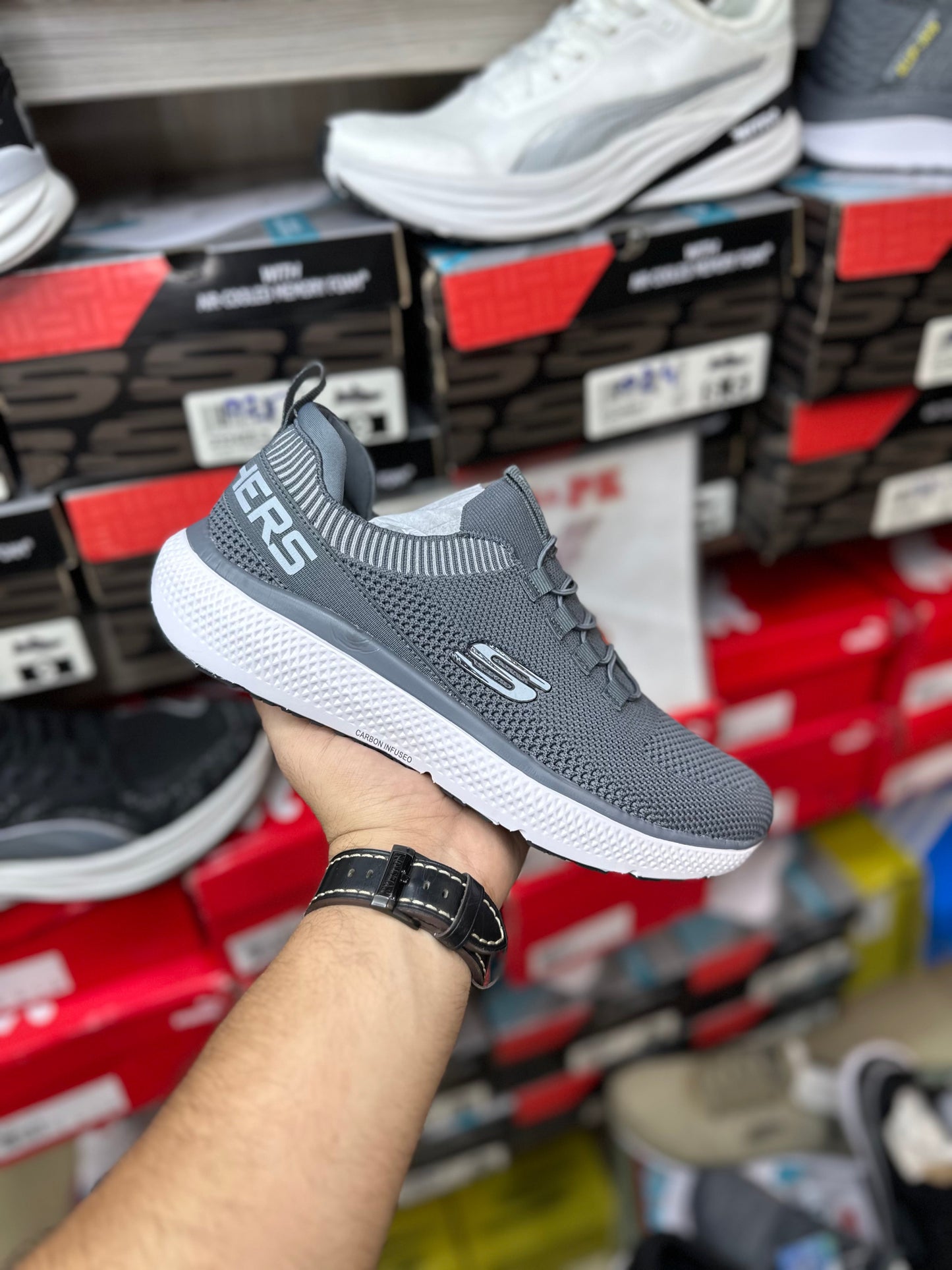 Skechers Arch Fit (Medicated Sole)