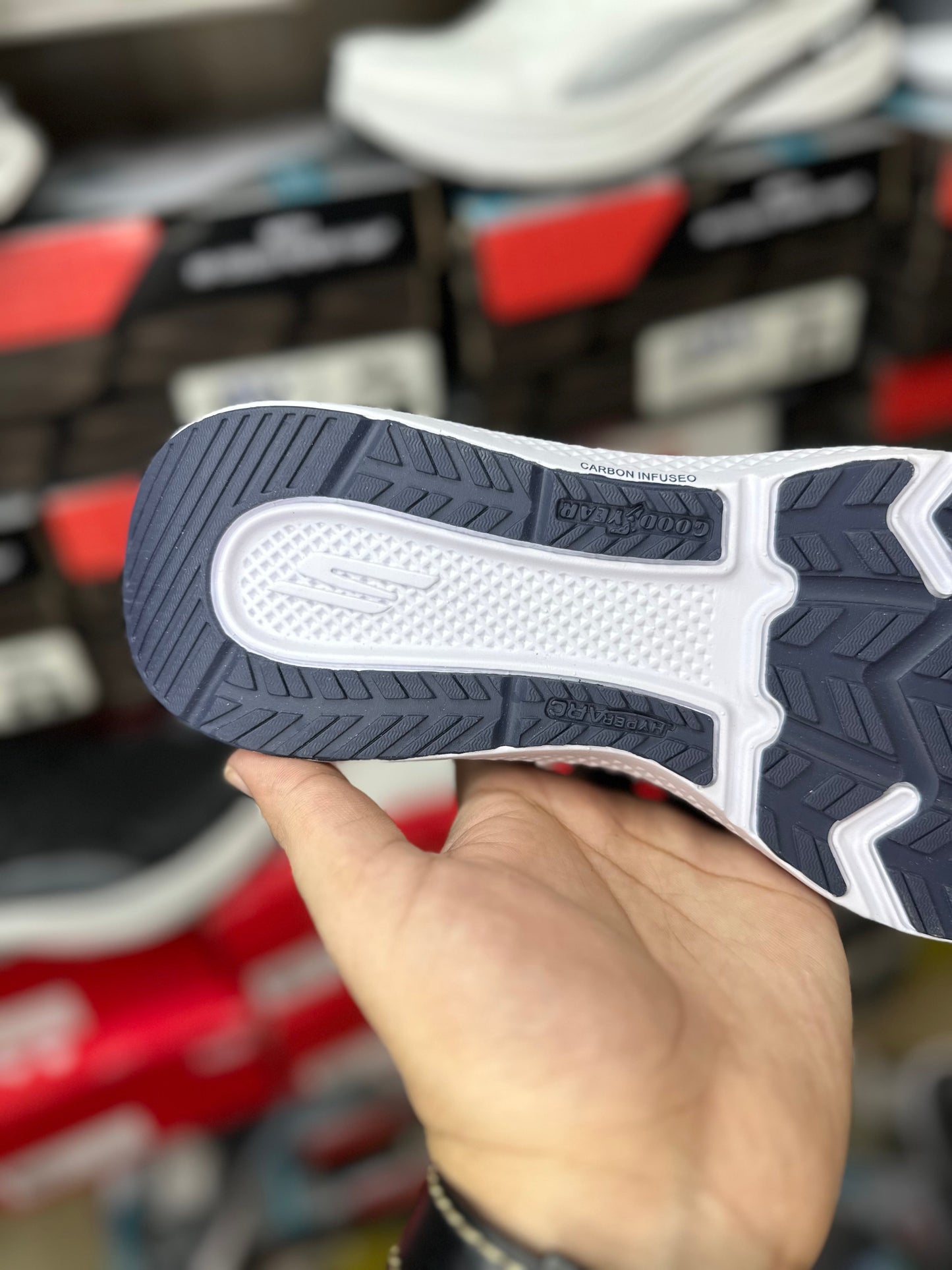 Skechers Arch Fit (Medicated Sole)