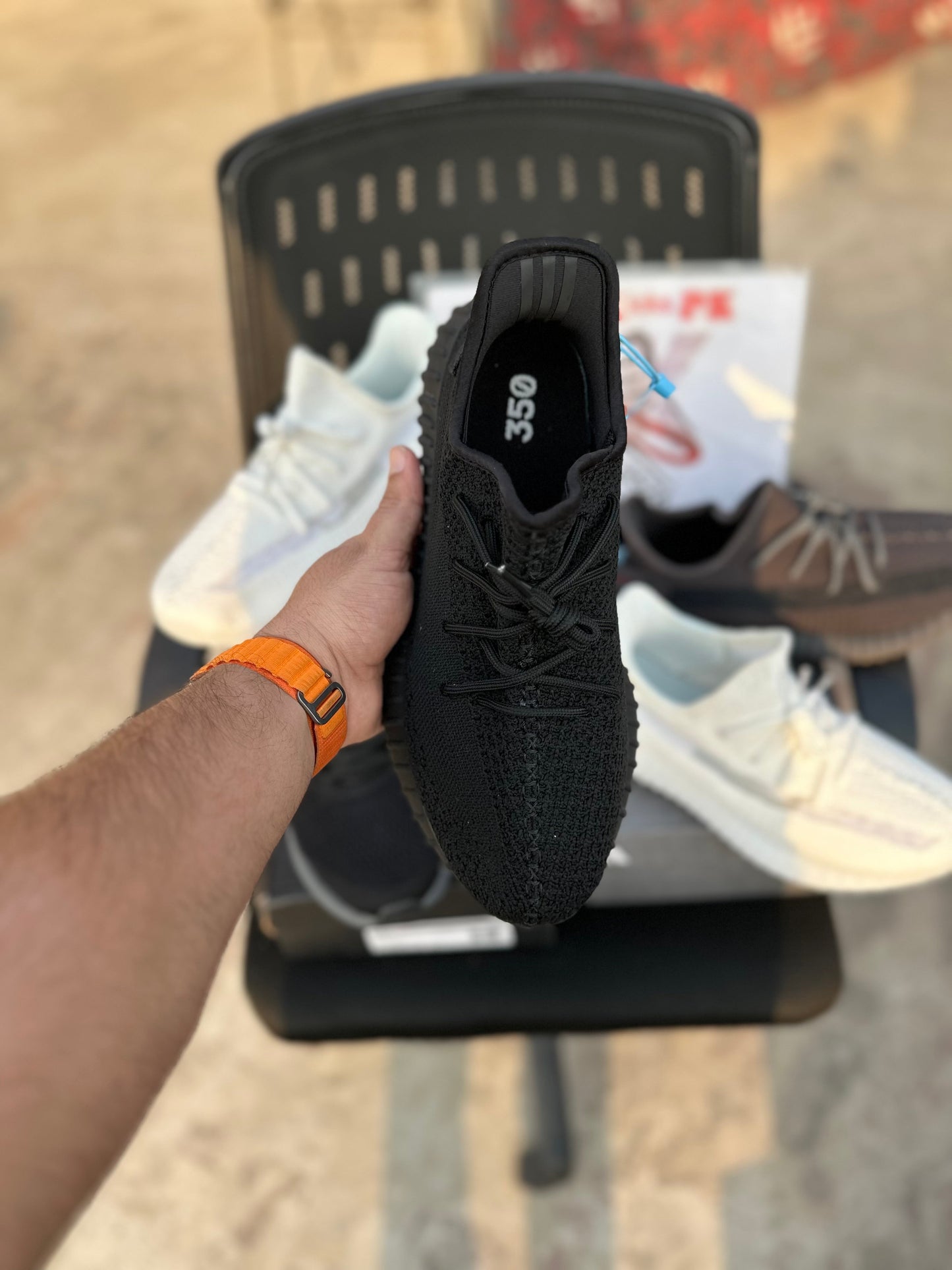 Yeezy 350 ( Reflectors )